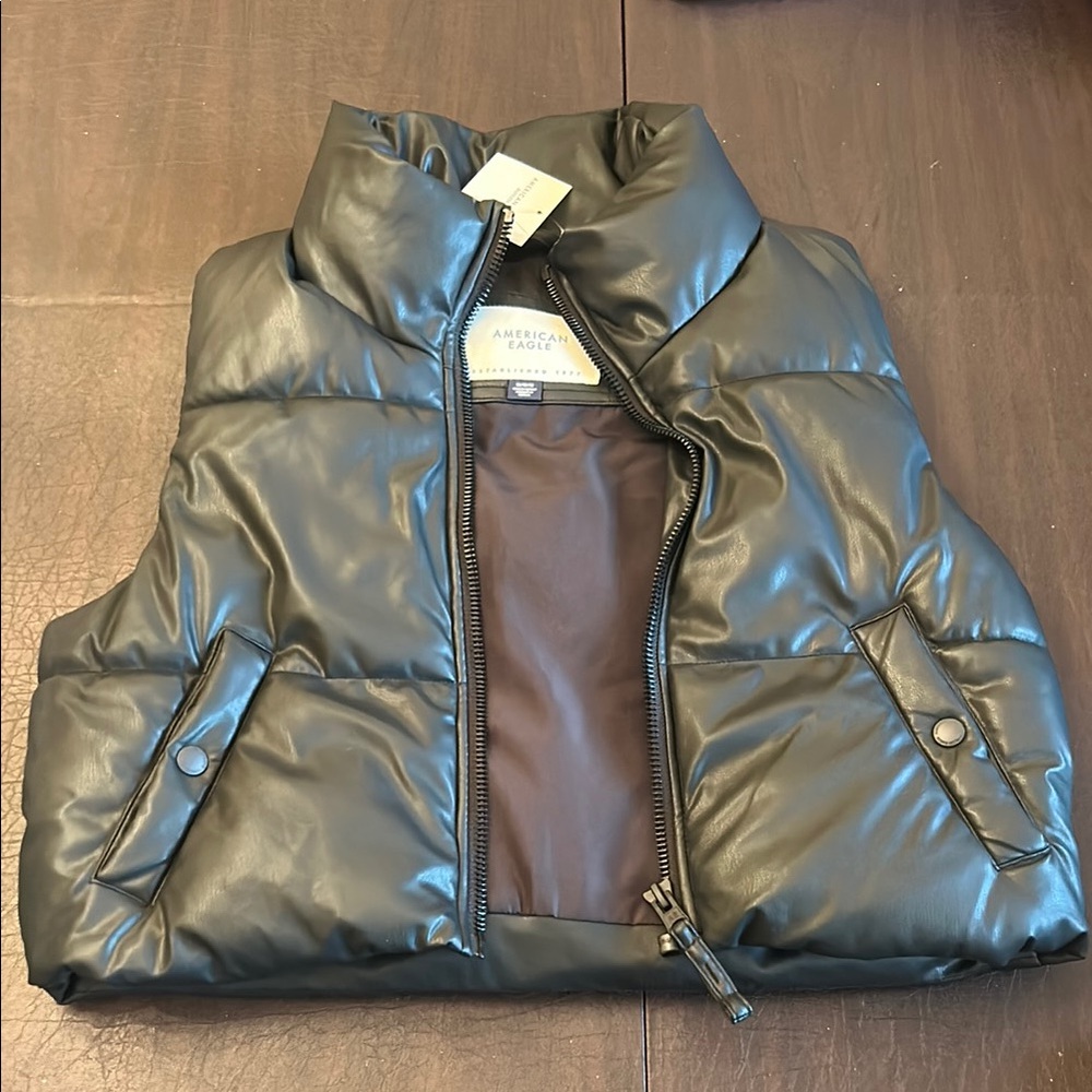 American Eagle Outfitters Black Puffer Vest